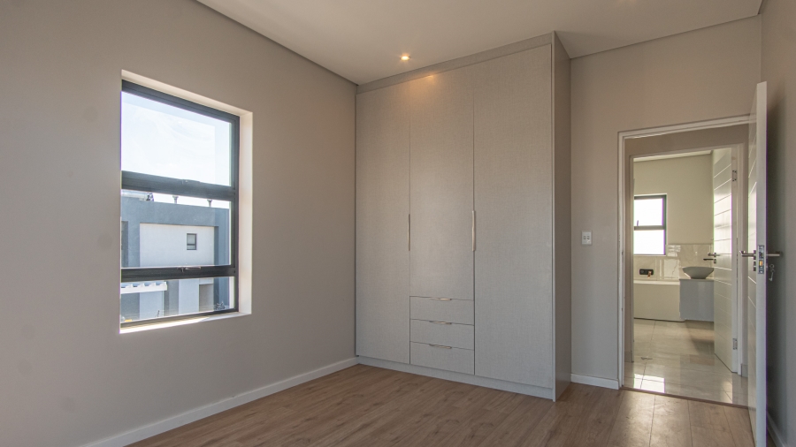 4 Bedroom Property for Sale in Sandown Western Cape